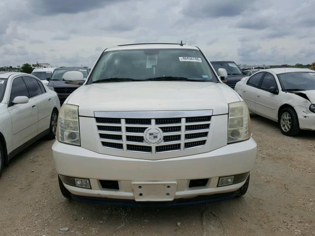 1GYFC43579R105606 - 2009 CADILLAC ESCALADE H WHITE photo 9