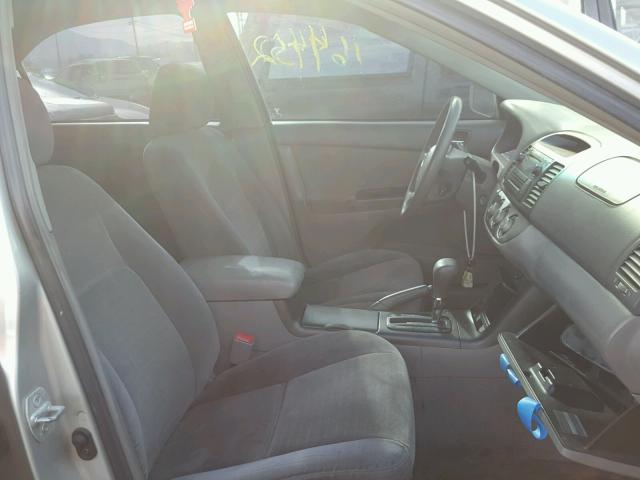 4T1BE32K86U653523 - 2006 TOYOTA CAMRY LE 银色 照片 5