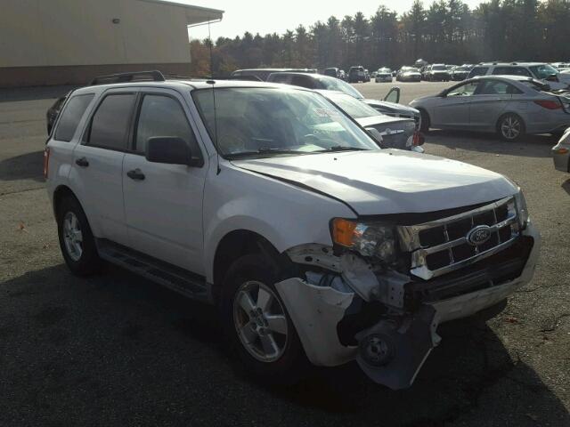 1FMCU9D77AKD36226 - 2010 FORD ESCAPE XLT WHITE photo 1