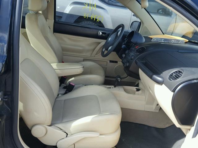 3VWPW31C18M518194 - 2008 VOLKSWAGEN NEW BEETLE 黑色 照片 5