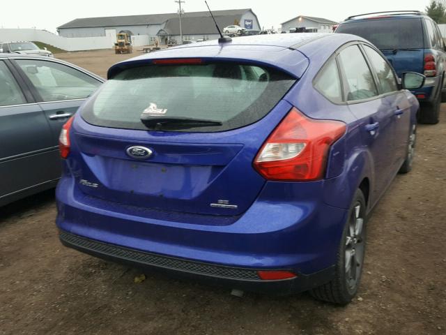 1FADP3K26DL242976 - 2013 FORD FOCUS BLUE photo 4