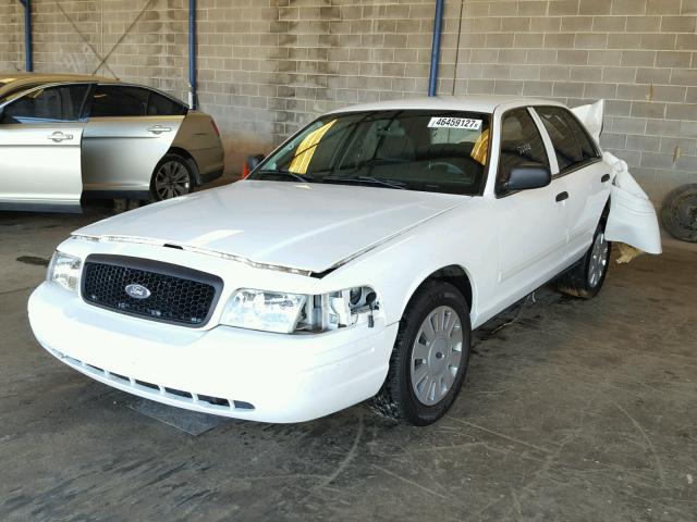 2FABP7BV4AX112489 - 2010 FORD CROWN VICT WHITE photo 2