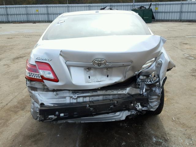 4T4BF3EK6BR216368 - 2011 TOYOTA CAMRY SILVER photo 9