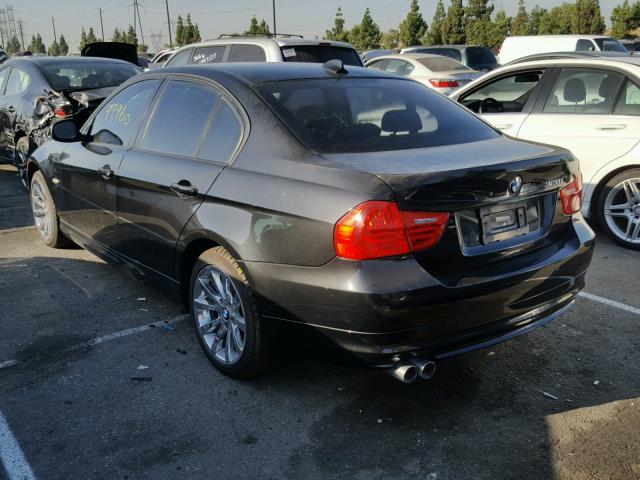 WBAPH5C53BA443975 - 2011 BMW 328 I SULE BLACK photo 3