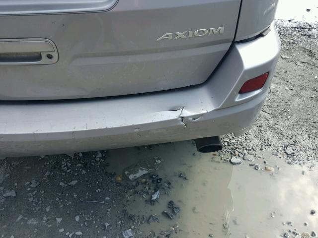 4S2DE58Y044602829 - 2004 ISUZU AXIOM XS Gümüş foto 9