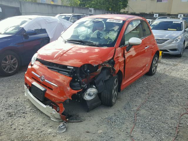 3C3CFFGE8DT740375 - 2013 FIAT 500 ELECTR ORANGE photo 2