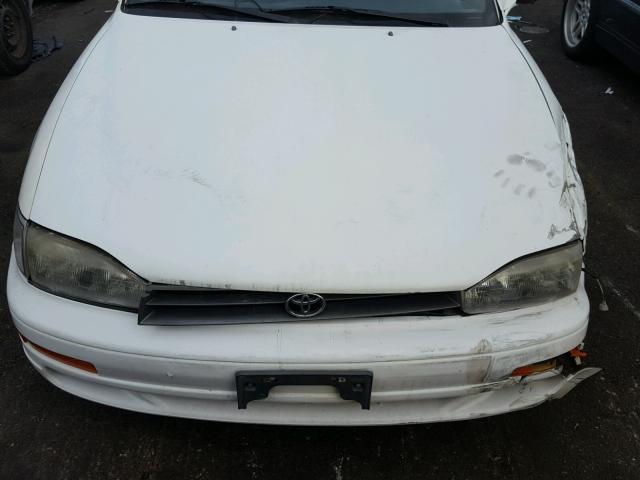 4T1SK12EXRU369838 - 1994 TOYOTA CAMRY LE WHITE photo 7