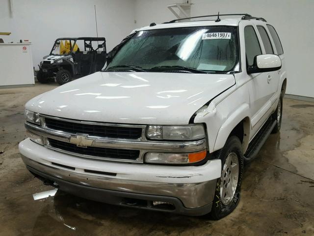 1GNEK13Z34J198659 - 2004 CHEVROLET TAHOE K150 WHITE photo 2