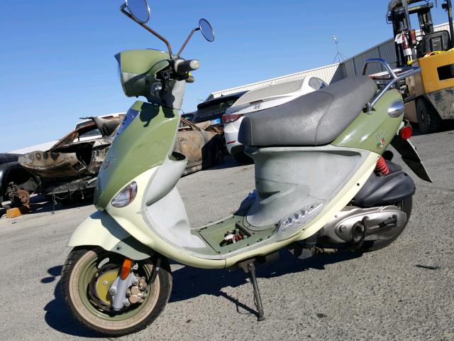 RFVPAC60881001171 - 2008 GENUINE SCOOTER CO. BUDDY 150 GREEN photo 2