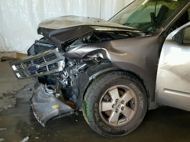 1FMCU93G49KB69983 - 2009 FORD ESCAPE XLT GRAY photo 9