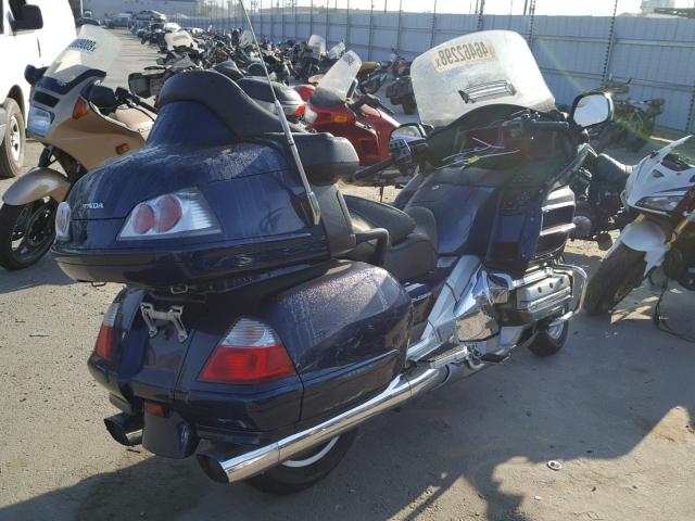 1HFSC47M17A607888 - 2007 HONDA GL1800 BLUE photo 4