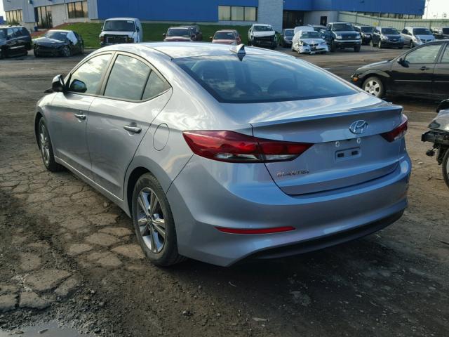 5NPD84LF5HH137872 - 2017 HYUNDAI ELANTRA SE GRAY photo 3