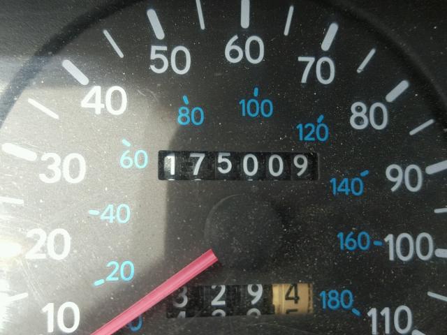 1Y1SK5260VZ413245 - 1997 GEO PRIZM BASE RED photo 8