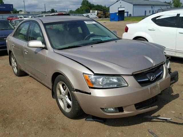 5NPEU46CX8H317589 - 2008 HYUNDAI SONATA BEIGE photo 1