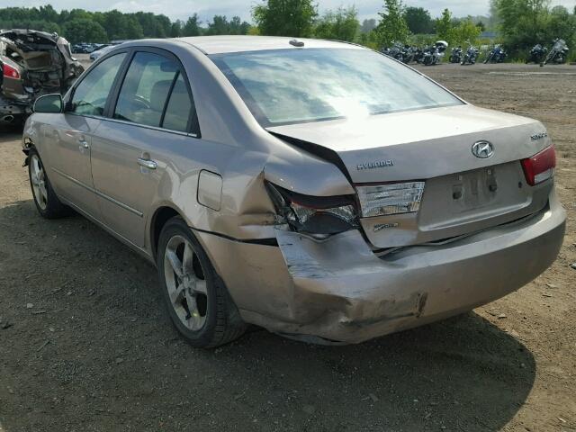 5NPEU46CX8H317589 - 2008 HYUNDAI SONATA BEIGE photo 3