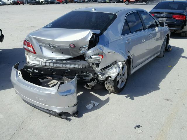 4T1BF3EK6BU601326 - 2011 TOYOTA CAMRY BASE SILVER photo 4