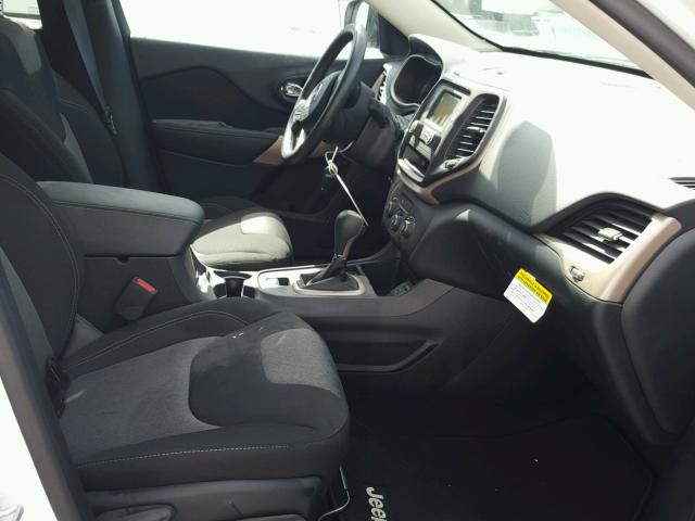 1C4PJLAB9HW595937 - 2017 JEEP CHEROKEE WHITE photo 5