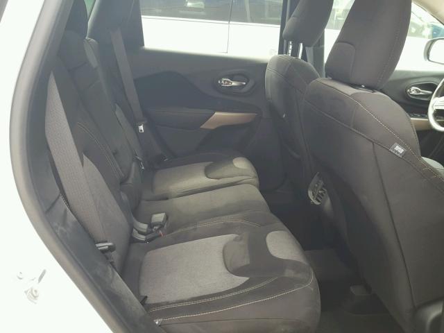 1C4PJLAB9HW595937 - 2017 JEEP CHEROKEE WHITE photo 6