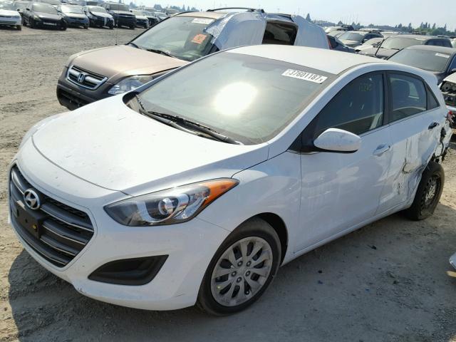 KMHD35LH6GU317741 - 2016 HYUNDAI ELANTRA GT WHITE photo 2