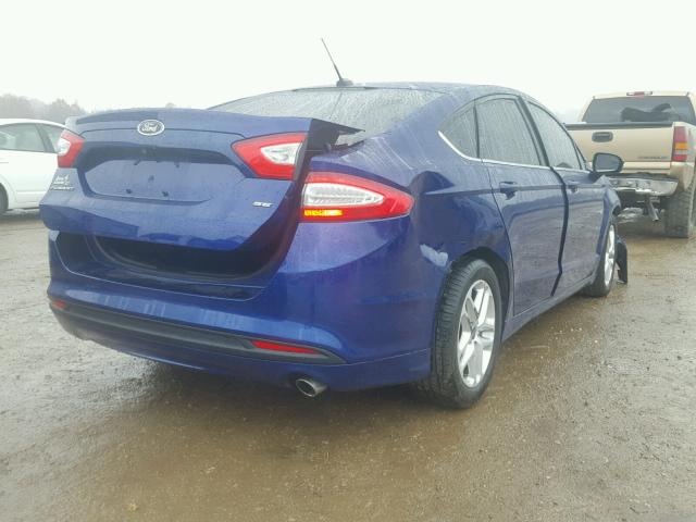 3FA6P0H78FR103253 - 2015 FORD FUSION SE BLUE photo 4