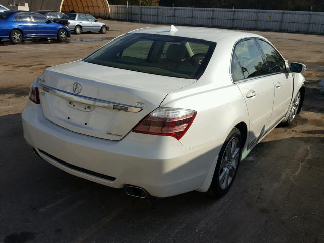 JH4KB26619C001551 - 2009 ACURA RL WHITE photo 4