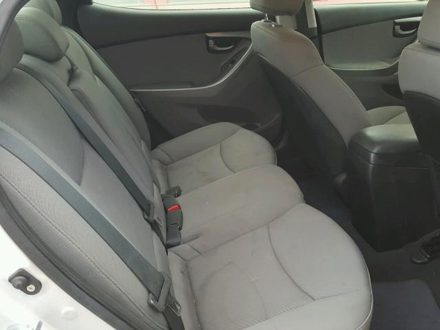 5NPDH4AE4BH031950 - 2011 HYUNDAI ELANTRA GL SILVER photo 6