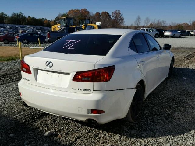 JTHCK262X65004305 - 2006 LEXUS IS 250 WHITE photo 4