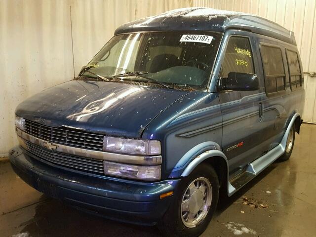 1GBEL19WXXB110759 - 1999 CHEVROLET ASTRO BLUE photo 2