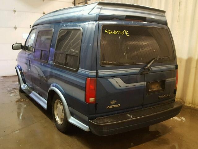 1GBEL19WXXB110759 - 1999 CHEVROLET ASTRO BLUE photo 3