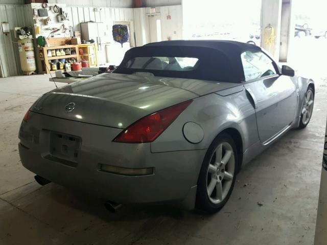 JN1AZ36A34T011531 - 2004 NISSAN 350Z ROADS GRAY photo 4