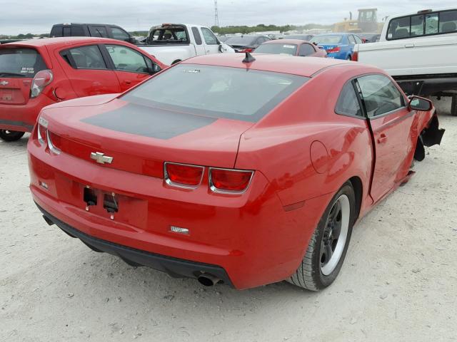 2G1FA1ED9B9166527 - 2011 CHEVROLET CAMARO LS RED photo 4