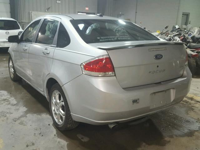 1FAHP36NX9W147297 - 2009 FORD FOCUS SES SILVER photo 3