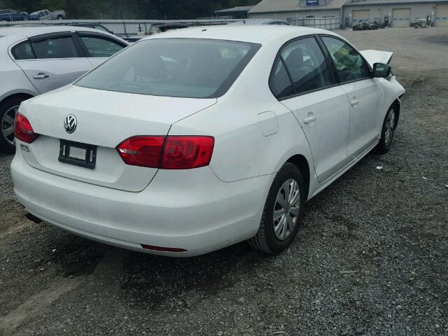 3VW1K7AJ1EM322520 - 2014 VOLKSWAGEN JETTA BASE WHITE photo 4