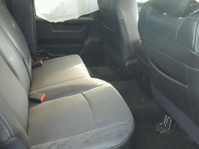 3C63R3EL3GG367057 - 2016 RAM 3500 LARAM RED photo 6