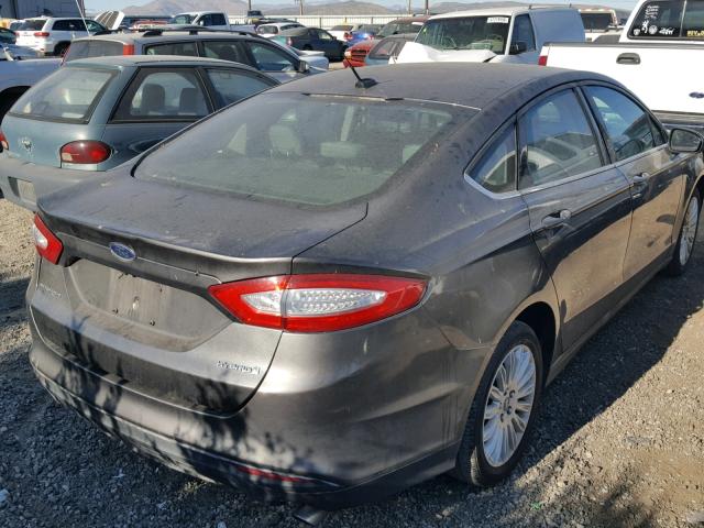 3FA6P0UU8GR357168 - 2016 FORD FUSION S H GRAY photo 4