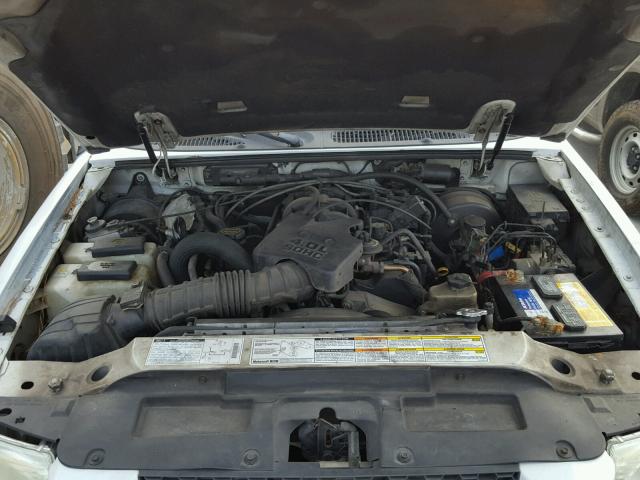 1FMZU67E92UB56836 - 2002 FORD EXPLORER S WHITE photo 7