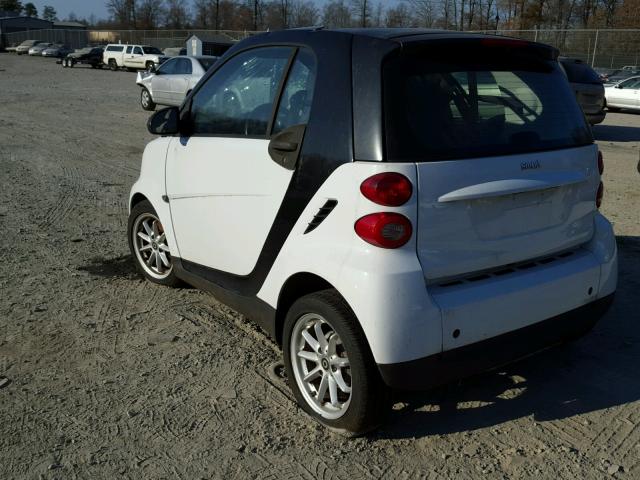 WMEEJ31X18K165735 - 2008 MERCEDES-BENZ SMARTCAR WHITE photo 3