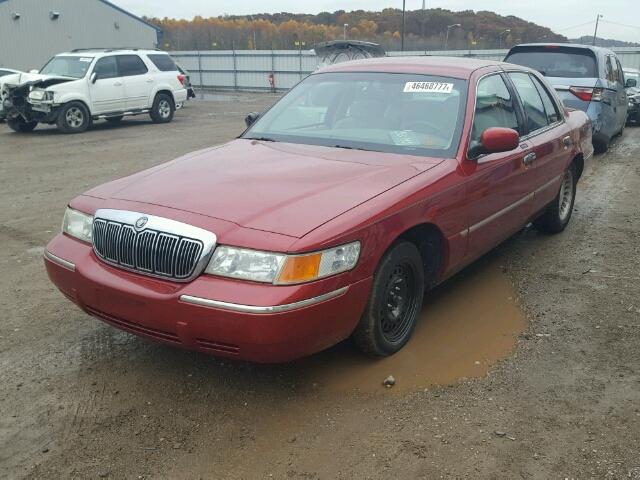 2MEFM75W4YX699326 - 2000 MERCURY GRAND MARQ RED photo 2