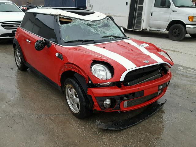 WMWMF33588TU67327 - 2008 MINI COOPER RED photo 1