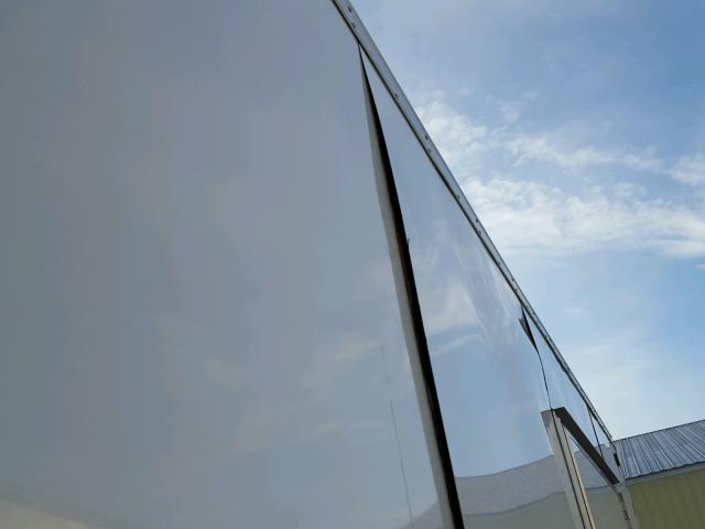 52K1F2828B1000926 - 2011 STOR ENCLOSED WHITE photo 18