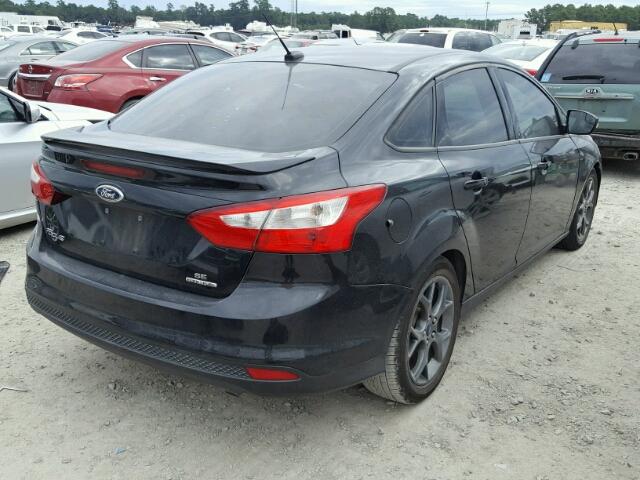 1FADP3F20EL253726 - 2014 FORD FOCUS SE BLACK photo 4