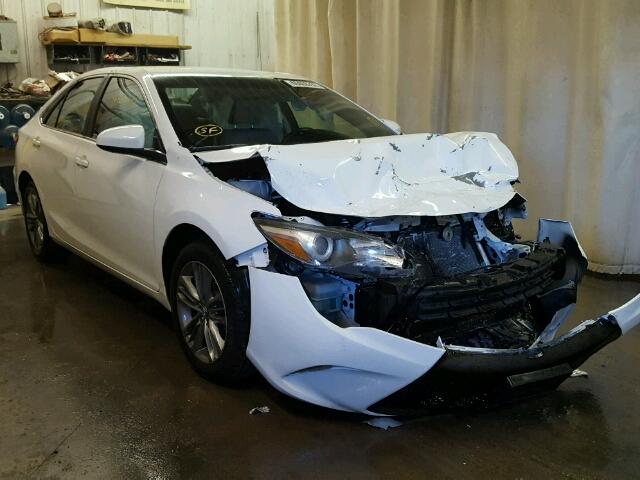 4T1BF1FK3GU193538 - 2016 TOYOTA CAMRY LE WHITE photo 1