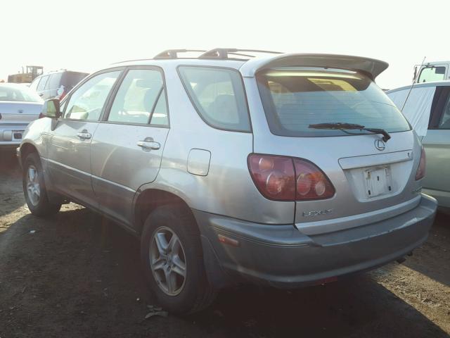 JT6HF10U4Y0099211 - 2000 LEXUS RX 300 SILVER photo 3