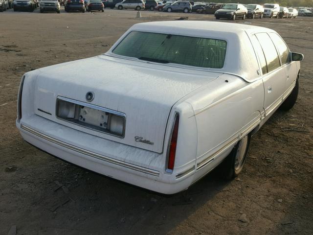 1GEEH90Y5WU550781 - 1998 CADILLAC COMMERCIAL WHITE photo 4