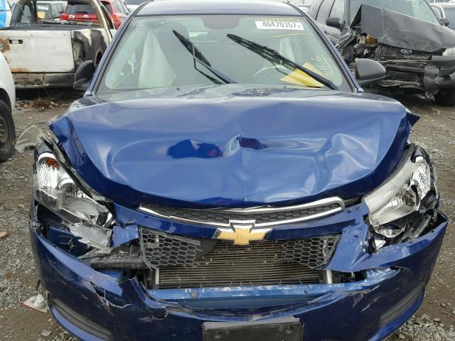 1G1PA5SG9D7274757 - 2013 CHEVROLET CRUZE LS BLUE photo 9