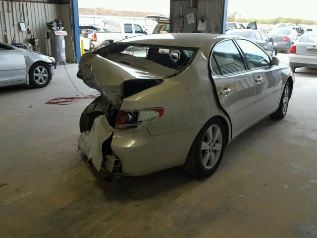 JTHBA30G155107572 - 2005 LEXUS ES 330 WHITE photo 4