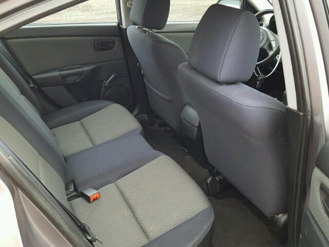 JM1BK12F051309205 - 2005 MAZDA 3 I GRAY photo 6