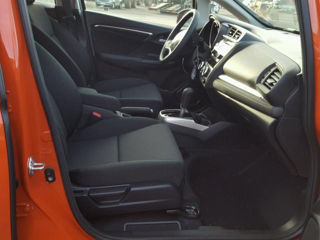 3HGGK5H48JM703214 - 2018 HONDA FIT LX ORANGE photo 5