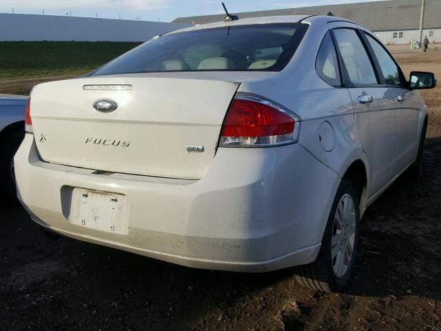 1FAHP3HN5AW268546 - 2010 FORD FOCUS SEL WHITE photo 4