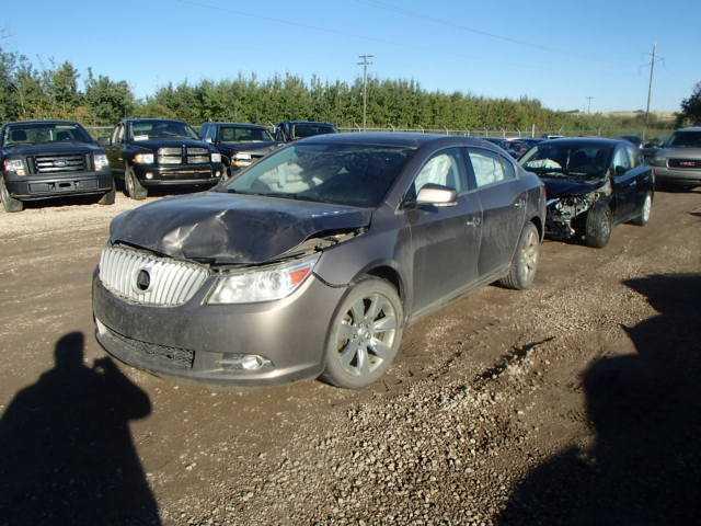 1G4GK5GG0AF115779 - 2010 BUICK ALLURE/LAC GOLD photo 2